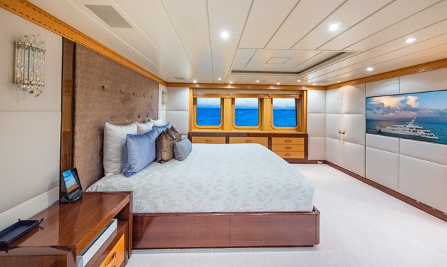 Nita K II yacht Master Suite