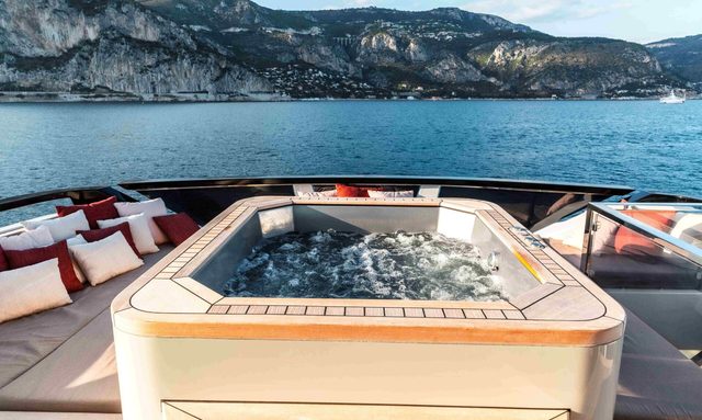 Infinity Nine yacht Elevated Jacuzzi