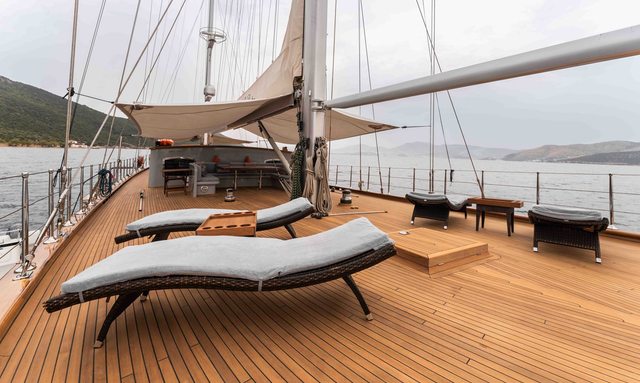 Le Pietre yacht Bow Lounge Area