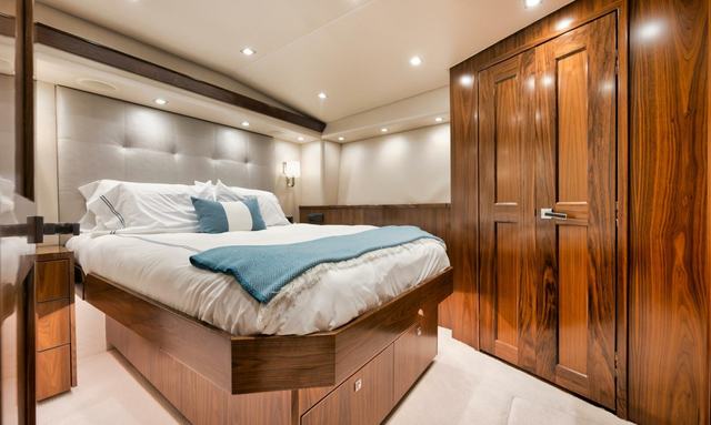 Teuseas yacht Luxurious Interiors