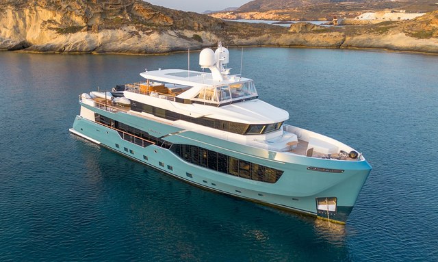 Evelyn P yacht Explorer Hull, Superyacht Finish