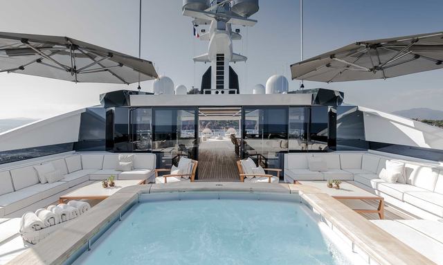 Shodan yacht Largest Jacuzzi