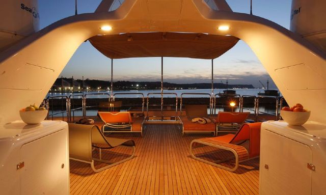 Anypa yacht Flybridge Entertainment Deck