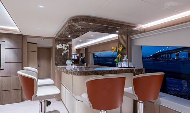 Deztination yacht Spacious Sky Lounge