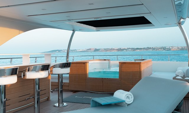 Lance yacht Sundeck Jacuzzi