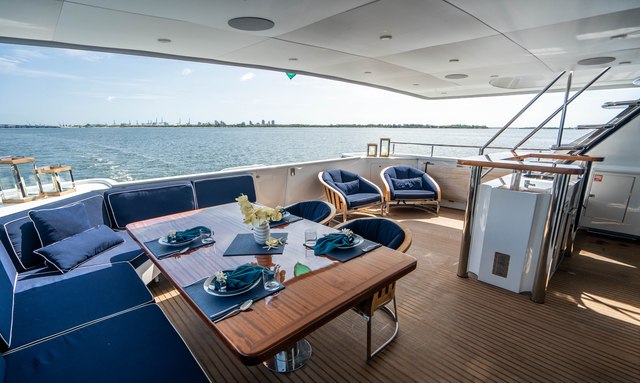 Quantum yacht Expansive Aft Deck