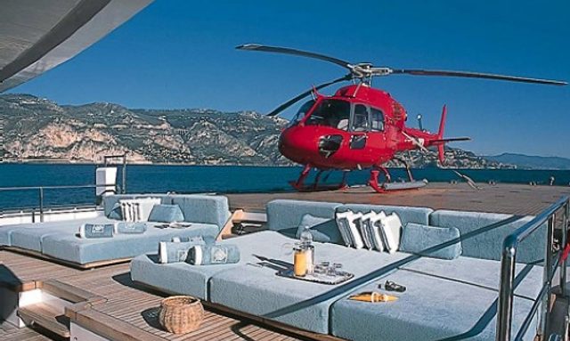 MMM yacht Helicopter Deck