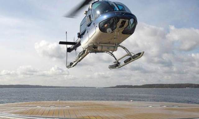 QU2 yacht Helicopter Facilities