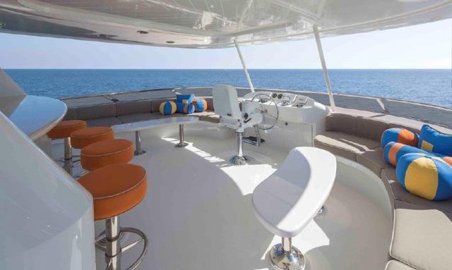 Antares yacht Flybridge Built for Relaxing