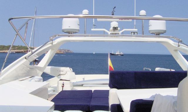 Apollo I yacht Flybridge Living
