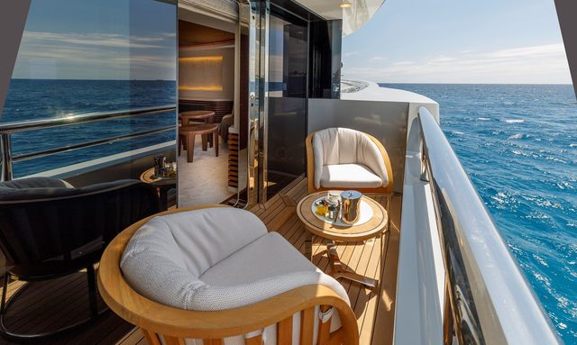 Atomic yacht Owner's Suite 