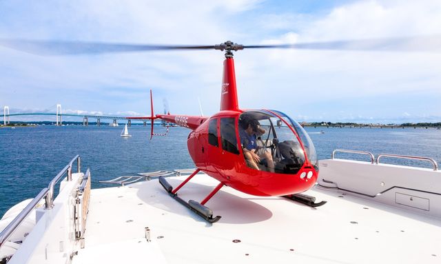 Coco Ray yacht Helicopter Pad