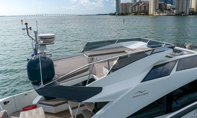 Adonis yacht Privacy-Focused Sundeck