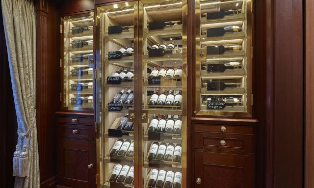 Gigia yacht Wine cellar