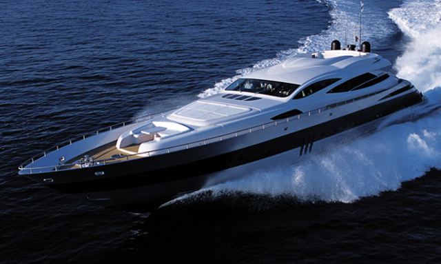 Ginger yacht Sportscar-Inspired Pershing Lines