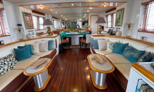 Azure Rhapsody yacht Light-Filled Interior