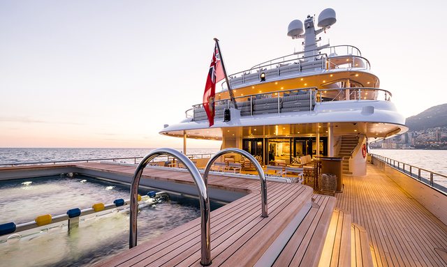 HBC yacht Sun Deck 