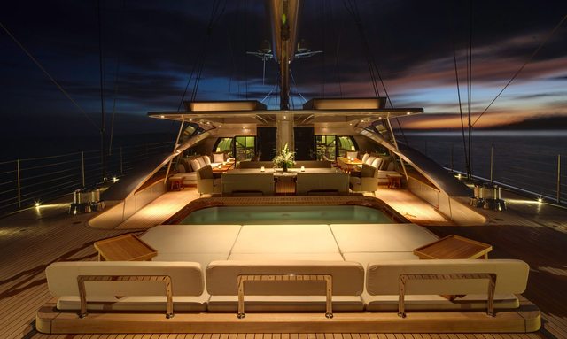 Vertigo yacht Swimming pool