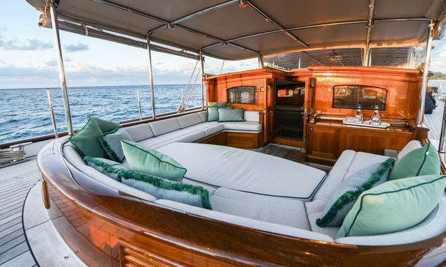 Athos yacht Private Owner's Cockpit 