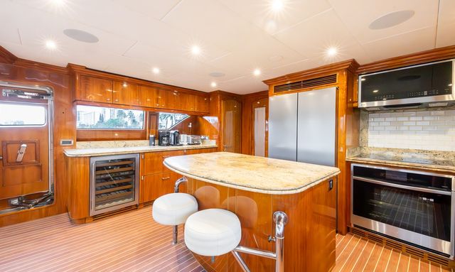 Ocean I yacht Country Kitchen