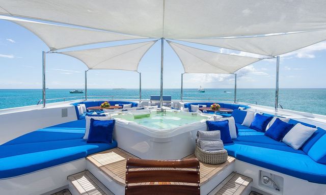 Lady Guinevere yacht Sun Deck
