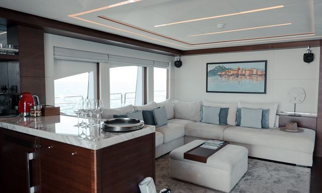 Altavita yacht Sky Lounge