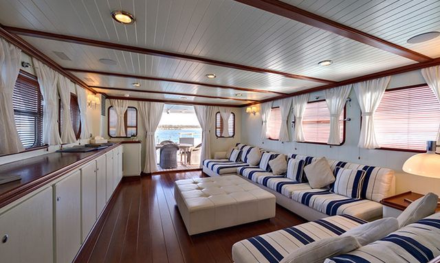 Persuader yacht Homely Interior