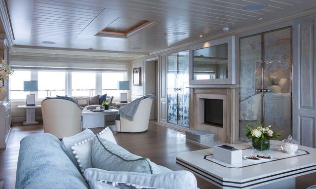 Polar Star yacht Owner's Deck Glamour