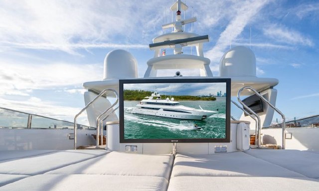 Artemisea yacht Outdoor Cinema