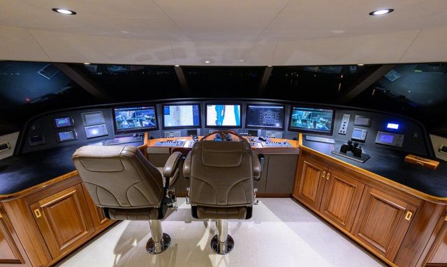 Bella Vita yacht Purpose-Built Bridge Layout