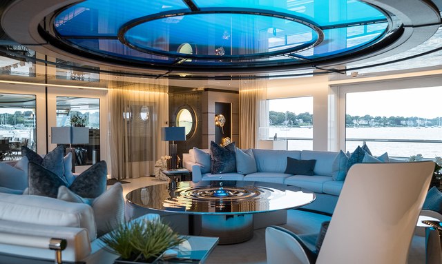 Scout yacht Observation Lounge 