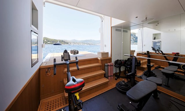 Somnium yacht Open-Sided Gym 