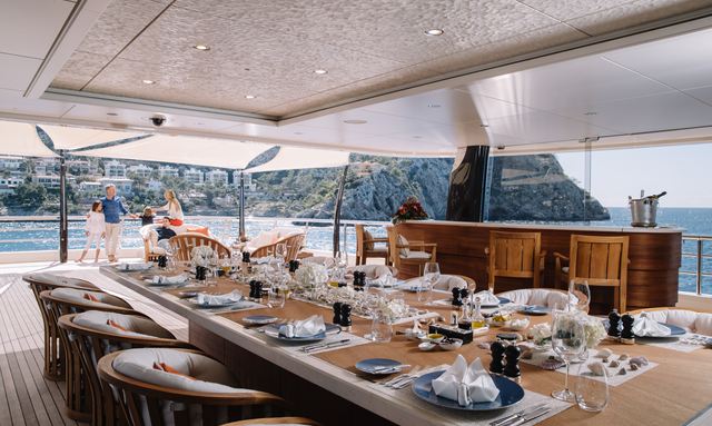 Mirage yacht Well-appointed alfresco areas