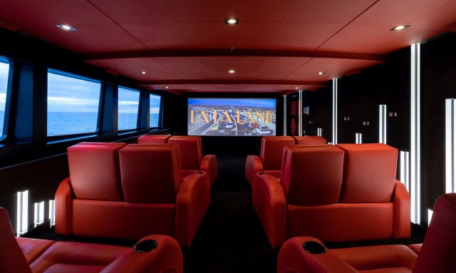 Sea Pearl yacht Cinema