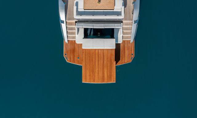 Ass VI yacht Beach Club Lifestyle