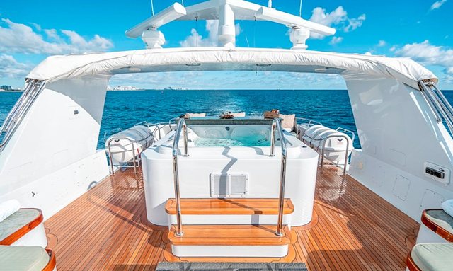 Chanson yacht Sundeck jacuzzi with full lounge setup