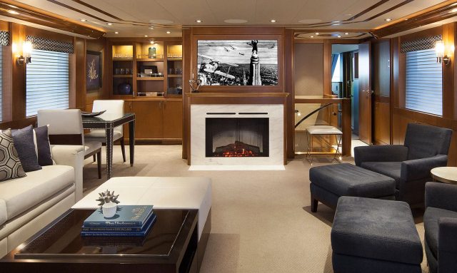 Far Niente yacht Statement fireplace