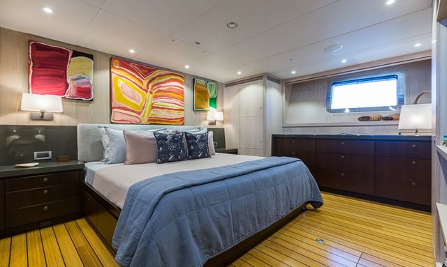Akiko yacht Bridge Deck Master