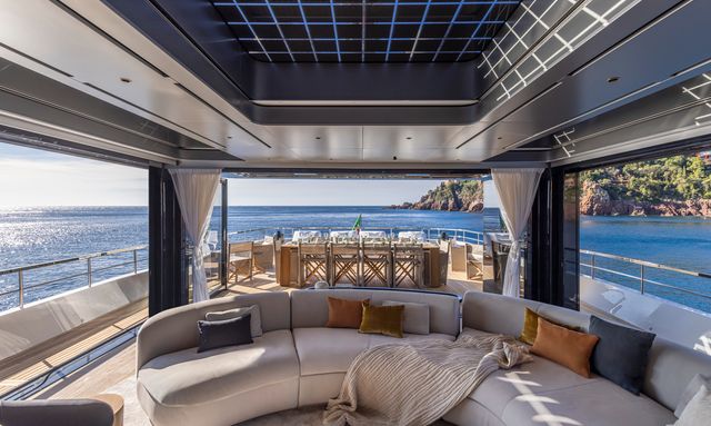 Daria yacht Sky Lounge with Solar Ceiling