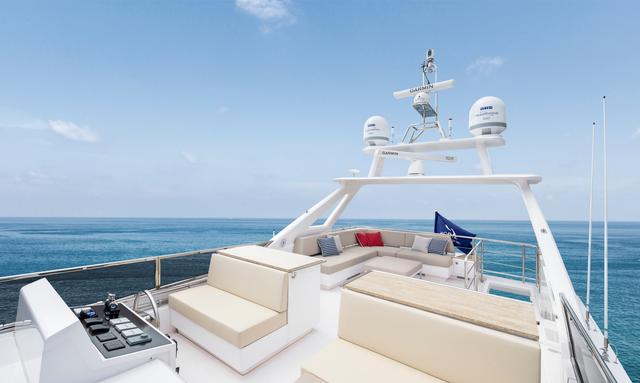 Rock Stars yacht Custom Flybridge