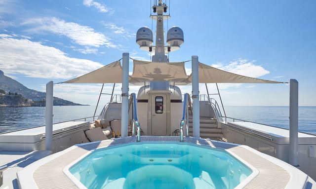 Galena yacht Luxurious Sundeck 