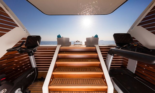 Rasha yacht Expansive Outdoors