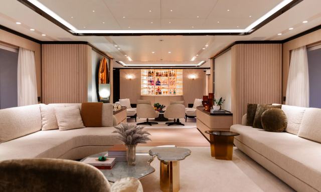 Alunya yacht Innovative Saloon Layout