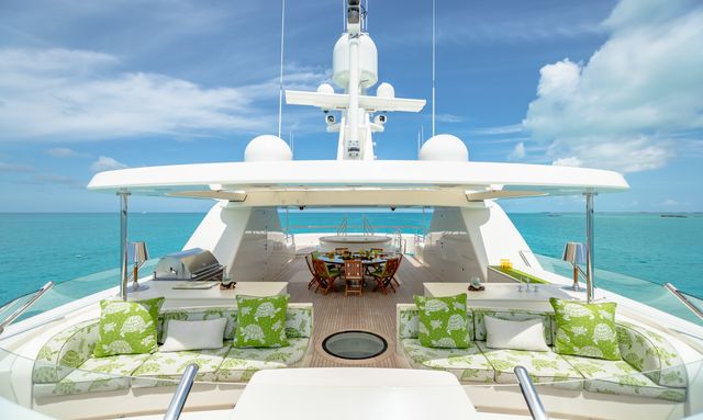 Cynthia yacht Exceptional Exterior Areas