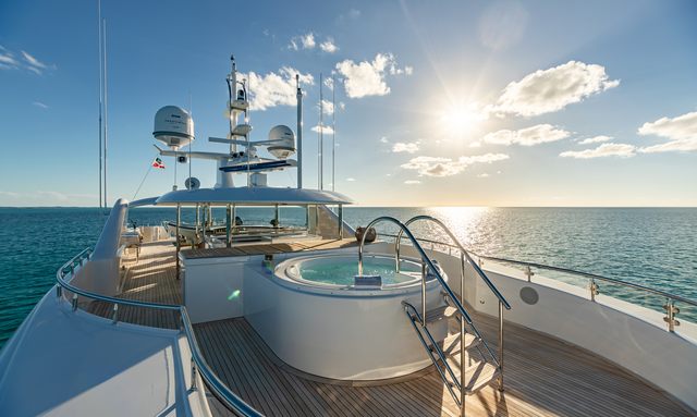 Paladin yacht Sun Deck Oasis