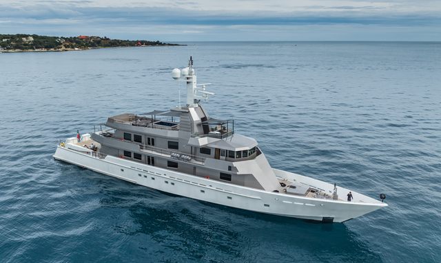 Mizu yacht Military-Derived Exterior