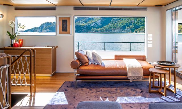 Sole yacht Split Saloon Arrangement Across Two Decks
