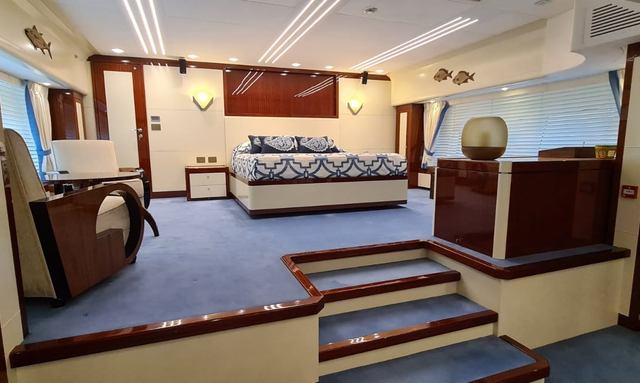 Marengo Uno yacht Spacious Master Stateroom