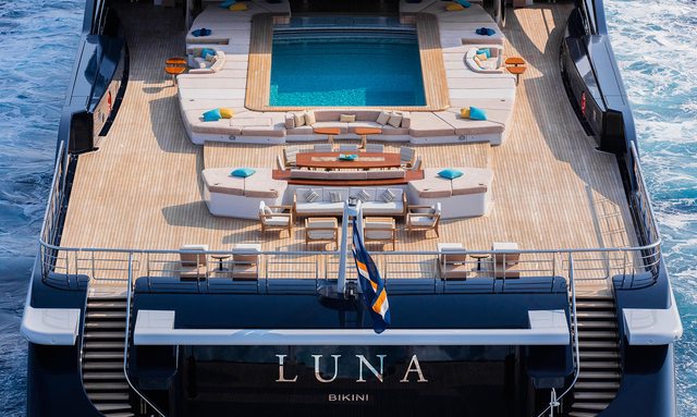 Luna yacht Vast Deck Spaces