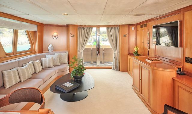 Suncoco yacht Sky Lounge Retreat